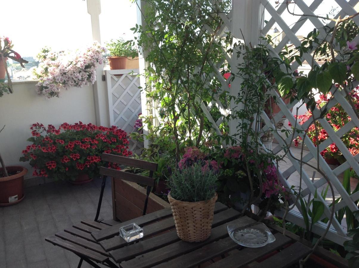 カルタジローネAttico Da Rosa Con Vista Spettacolare A 360 Gradiアパートメント エクステリア 写真